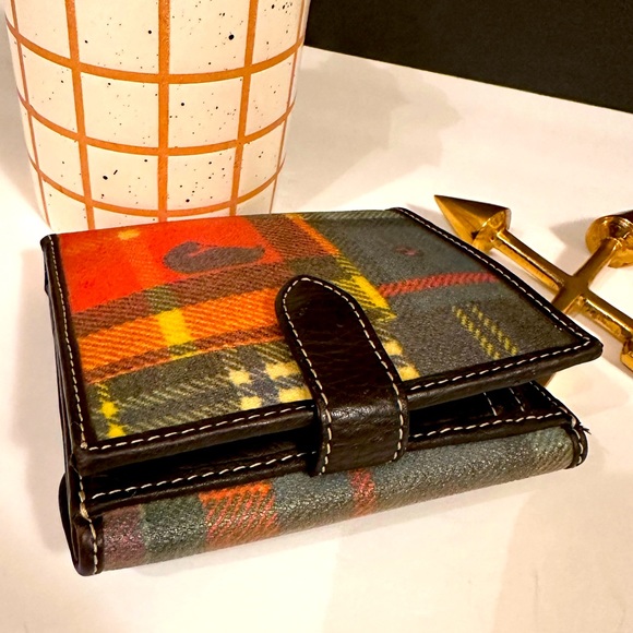 Vintage Dooney & Bourke Graffiti Leather Wallet- Like New - Picture 7 of 13